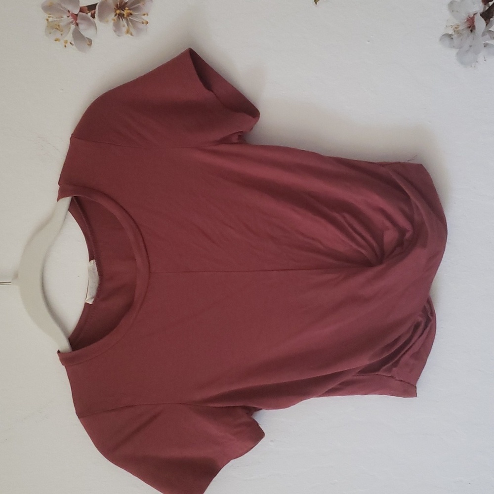 Cropped tee